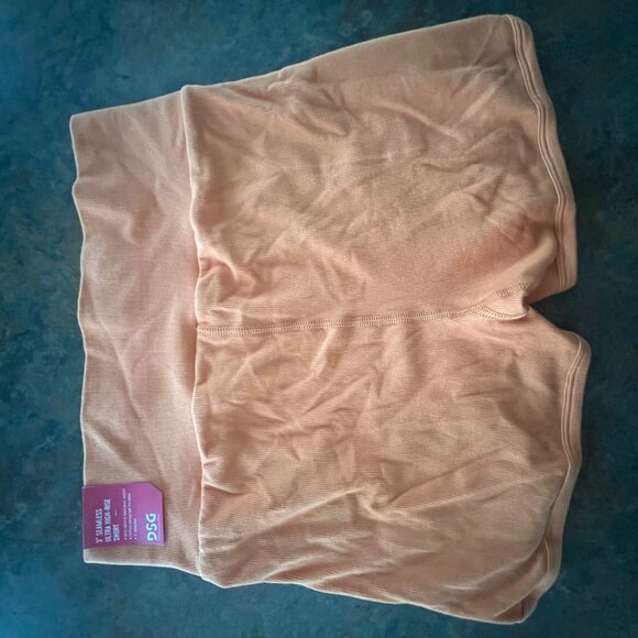 DSG High-Rise‎ Shorts XL, Orange - Picture 2 of 8